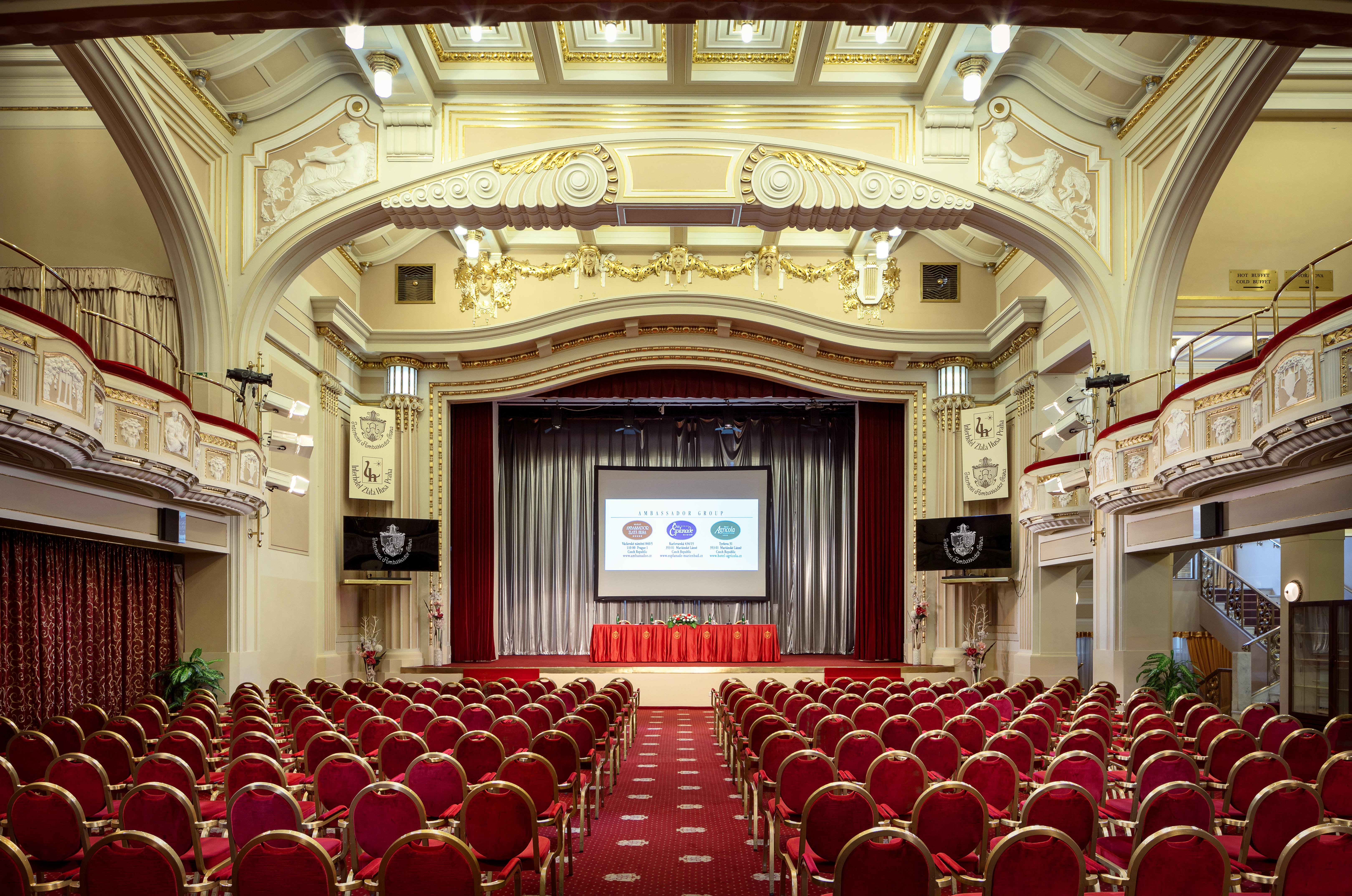 Ambassador Zlata Husa Prag Eksteriør billede The main auditorium